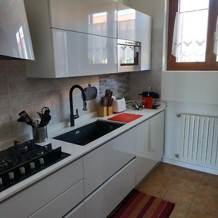 Marconi 45 Apartment Osmate Екстериор снимка